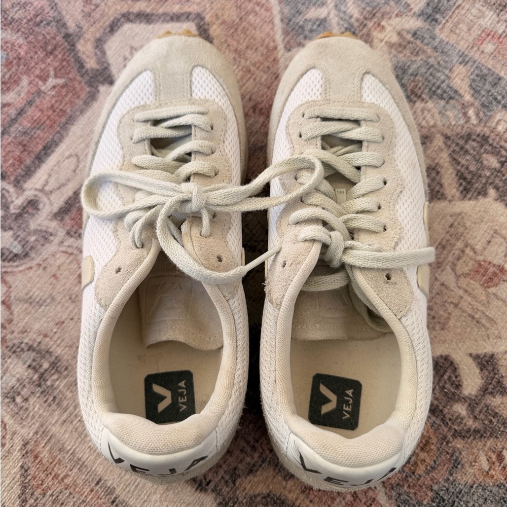 Veja Off-White and Beige Sneakers